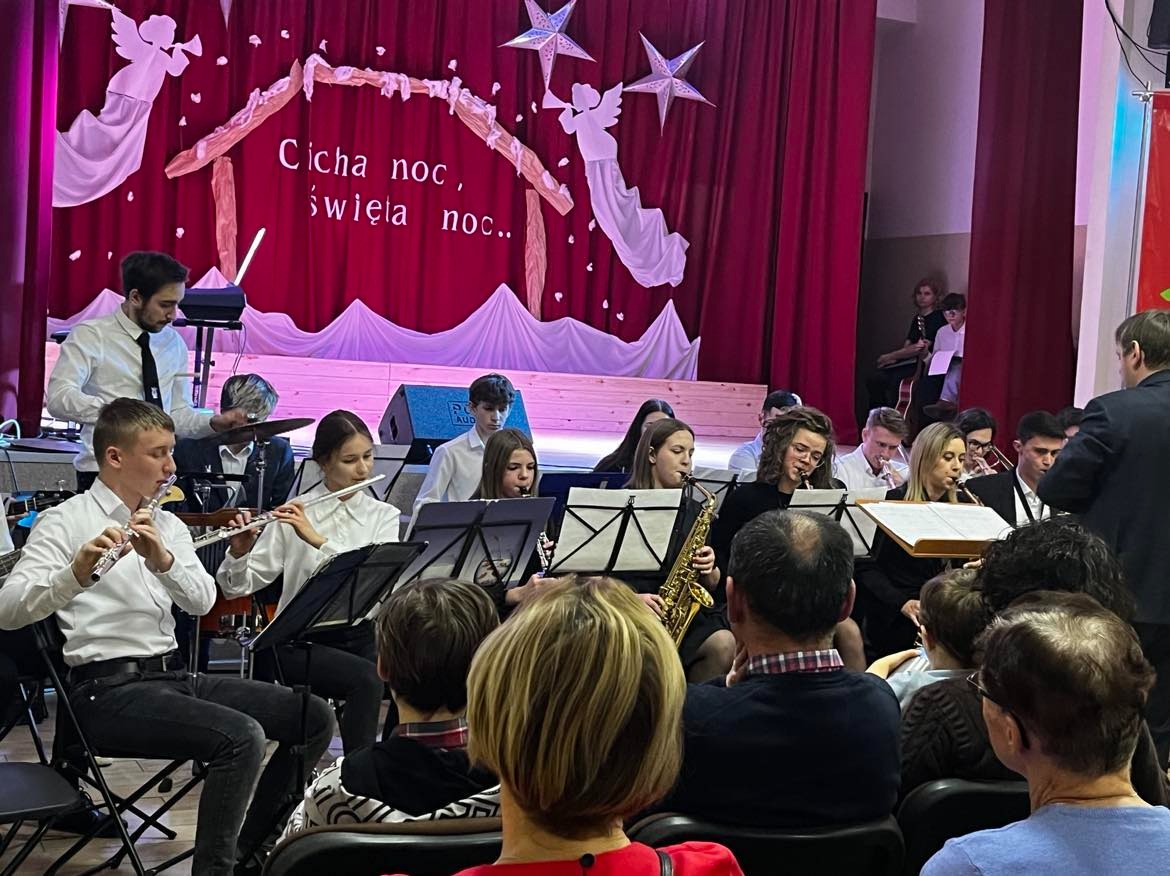 417424019_393993303014423_5196708642304187489_n